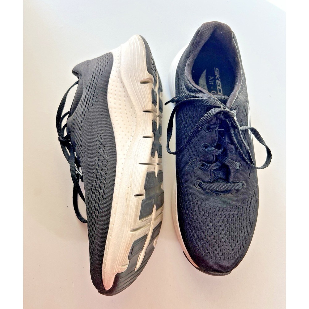 Skechers Women's Sneakers Air Cooled Arch Fit Tennis‎ Shoes Black & White Sz 7.5